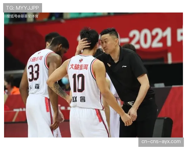 广东对阵辽宁焦点战:次节广东队通过连续低位包夹造成对手3次24秒违例 广东对阵辽宁焦点战:次节广东队通过连续低位包夹造成对手3次24秒违例